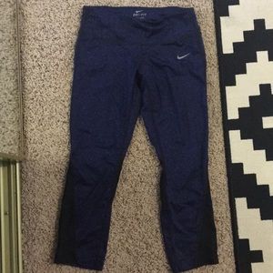 Nike Capri